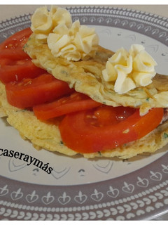 Foto principal de Tortilla francesa de atún y tomate