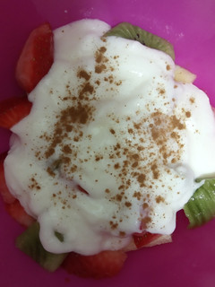 Una foto de Yogurt con frutas