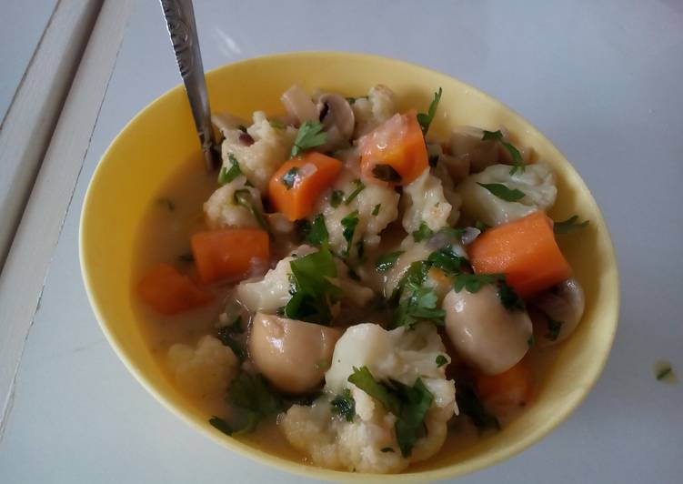 Hearty mushroom veggie soup#vegetable contest