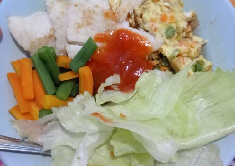 Ikan kakap grill + orak arik telur sayur (294 kkal)