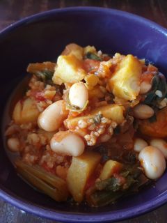 Una foto de Acelgas con alubias, arroz y patatas