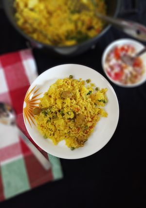 A picture of Soya chunks veg pulav.