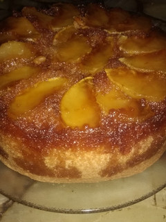 Una foto de Torta invertida de manzana