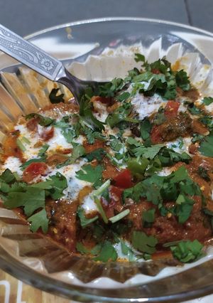 દૂધીના કોફતા વીથ કરી(Dudhi kofta with curry recipe in gujarati) રેસીપી મુખ્ય ફોટો