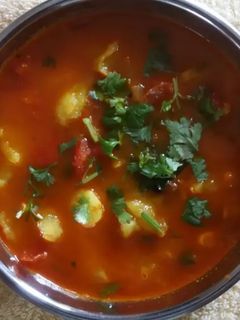 आलू टमाटर की रसेदार सब्जी (Aloo tamatar ki rasedar sabzi recipe रेसिपी मुख्य फोटो