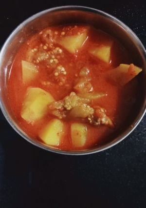 बैंगन आलू की सब्जी (baingan aloo ki sabzi reicpe in Hindi) रेसिपी मुख्य फोटो