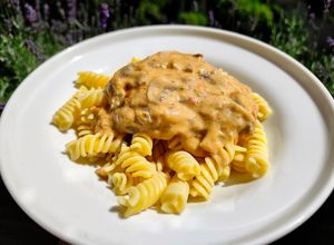 Szaftos gombás tarja 🍅🍄 recept fotója