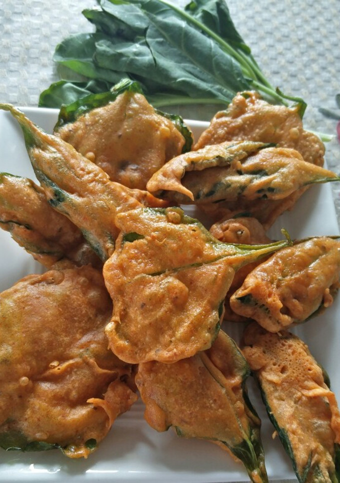 A picture of Spinach Pakode.