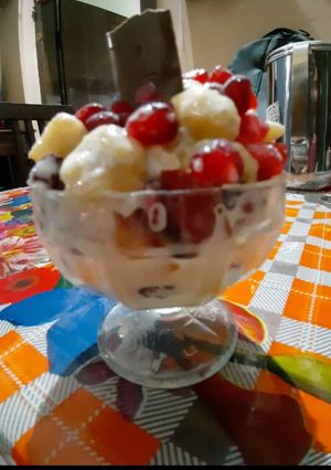 A picture of Fruits custard chat.