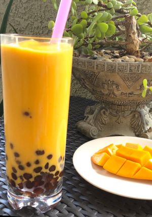 A picture of Mango Boba (Tapioca pearl) Smoothie.
