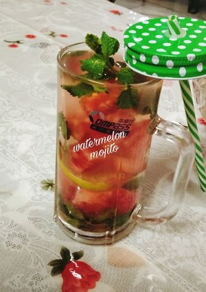 A picture of Watermelon 🍉 🍉🍉🍻🍻 mojito.