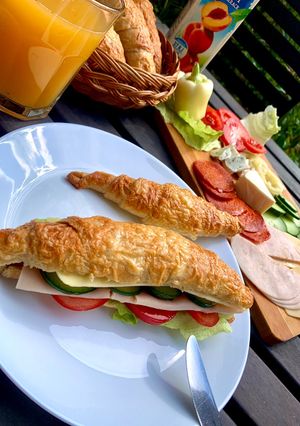 Réteges Sajtos kifli 🧀🥐 recept fotója