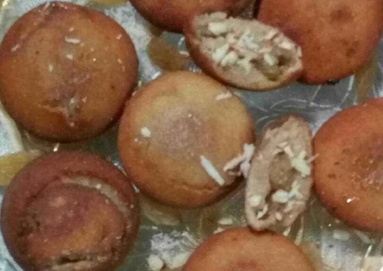 Rice Fritter stuff with mava mishri and nuts