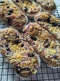Choco Blueberry Crumble Bread