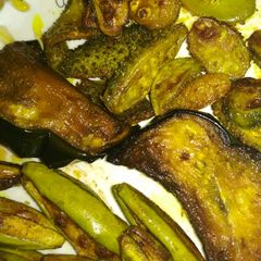 A picture of Fried vegetables.