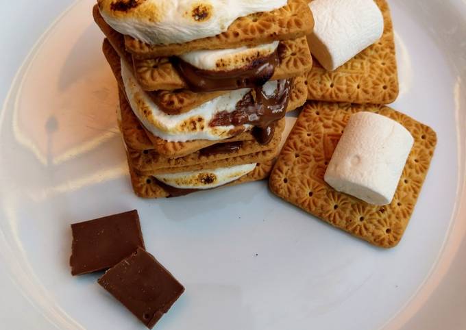 Steps to Make Perfect Super easy s'mores under 5 minutes