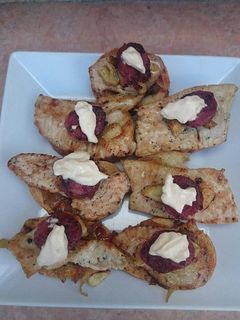 Una foto de Pavo y longaniza en cama dulce. Bychusmi. #tapa