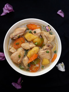 A picture of Potato and Chicken Soup.