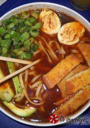 Φωτογραφία της συνταγής Ramen Noodles με φιλέτο κοτόπουλο πανέ