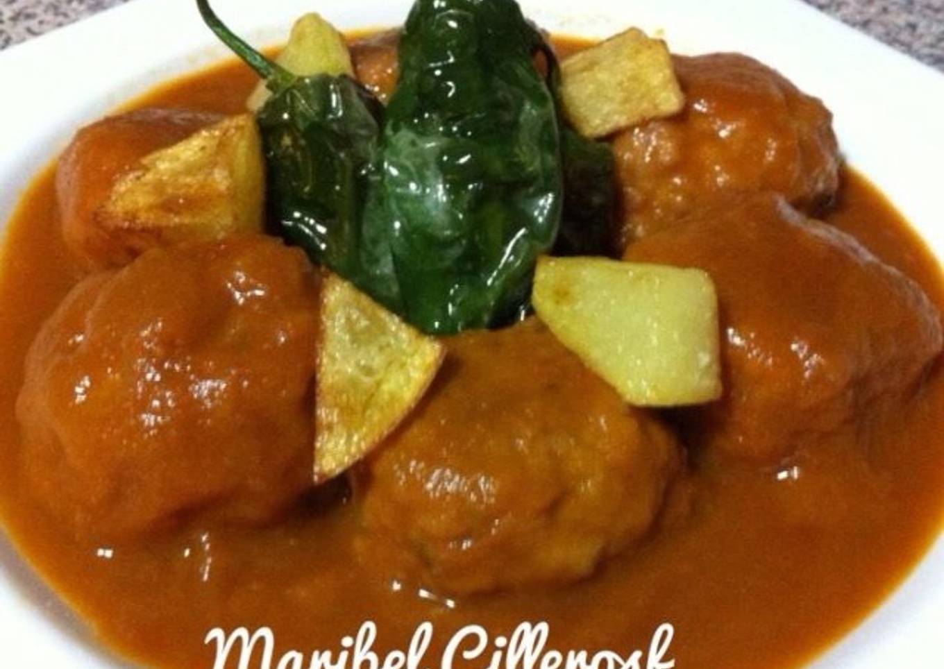 Albóndigas en salsa