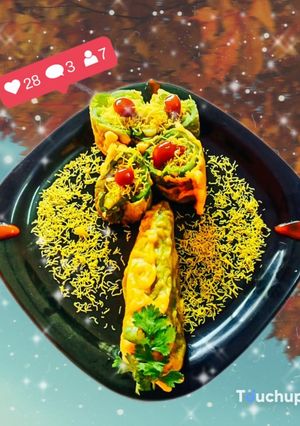 सिमला मिरचीची भजी (Shimla Mirchichi Bhajji Recipe In Marathi) रेसिपी चे मुख्य फोटो 
