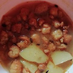 A picture of Aloo vadi.