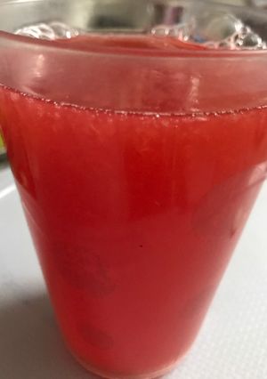 A picture of Watermelon juice.