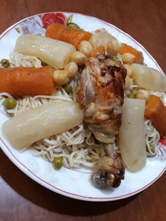 صورة لوصفة رشته رقيقه بمرقه بيضاء