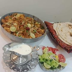 A picture of Butt karahi.