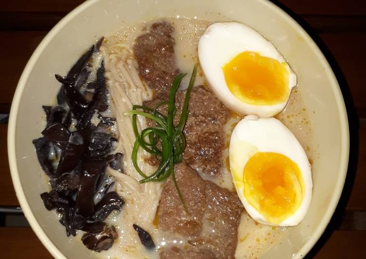 Ramen Jepang (Hakata Ramen)