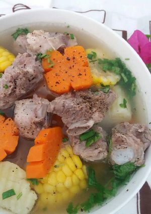 A picture of Pork Rib Soup with Vegetables.