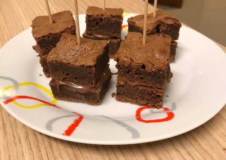 Quadrotti di torta tenerina