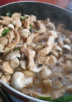 Una foto de Pollo estilo coreano