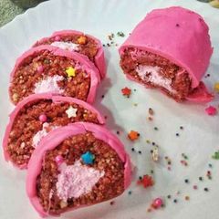 A picture of Strawberry Sesame roll.