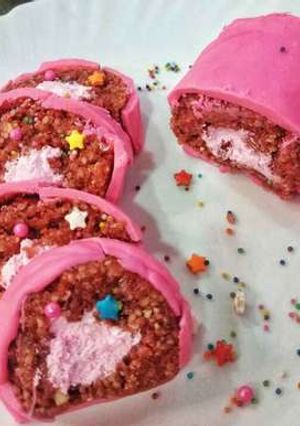 A picture of Strawberry Sesame roll.