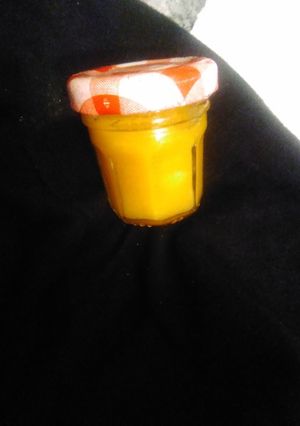 A picture of Mango jam.