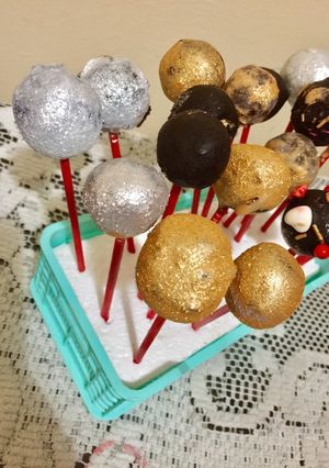 صورة لوصفة كيك بوبس بالجليتر 🍡🍡🍭🍭