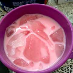 A picture of Es Pink lava.