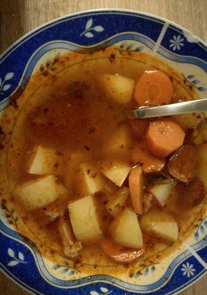 Füstölt leves Reni módra recept fotója