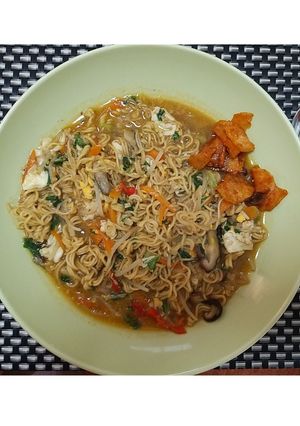 Foto resep Mie kuah darurat (vegetarian)