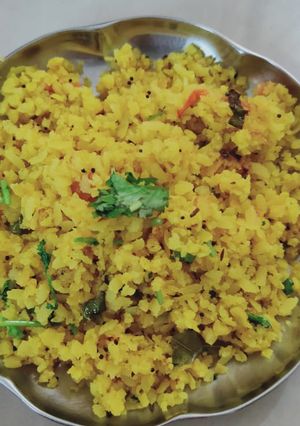 ઈન્દોરી પૌવા (Indori Pauva Recipe In Gujarati) રેસીપી મુખ્ય ફોટો