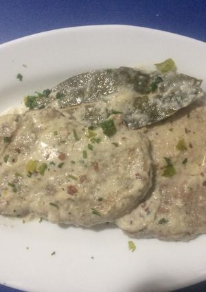 Una foto de Lomo con salsa de almendras