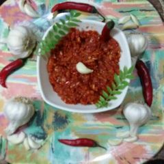 A picture of Garlic red chillies ki chuntney.