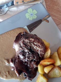 Una foto de Carrilleras al vino tinto