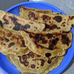 A picture of Gobi Paratha.