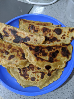 A picture of Gobi Paratha.