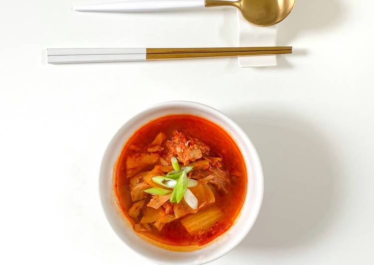 Resep Tuna Kimchi Jjigae 참치김치찌개 | Halal &amp; No Gochujang yang Sempurna