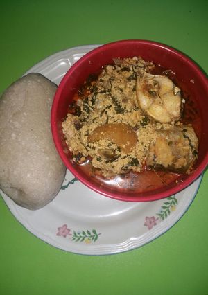 A picture of Egusi soup with mackerel & kpanla fish.