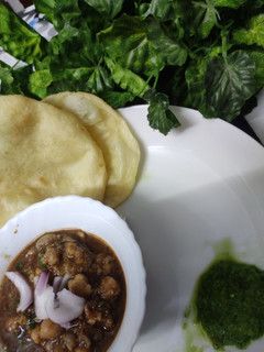 भटूरे (Bhature recipe in hindi) रेसिपी मुख्य फोटो