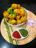 Gram Flour (Besan) Mixed Pakoda